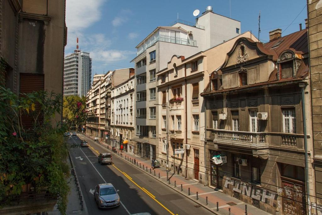 City Center Apartment With Balcony Beograd Bagian luar foto