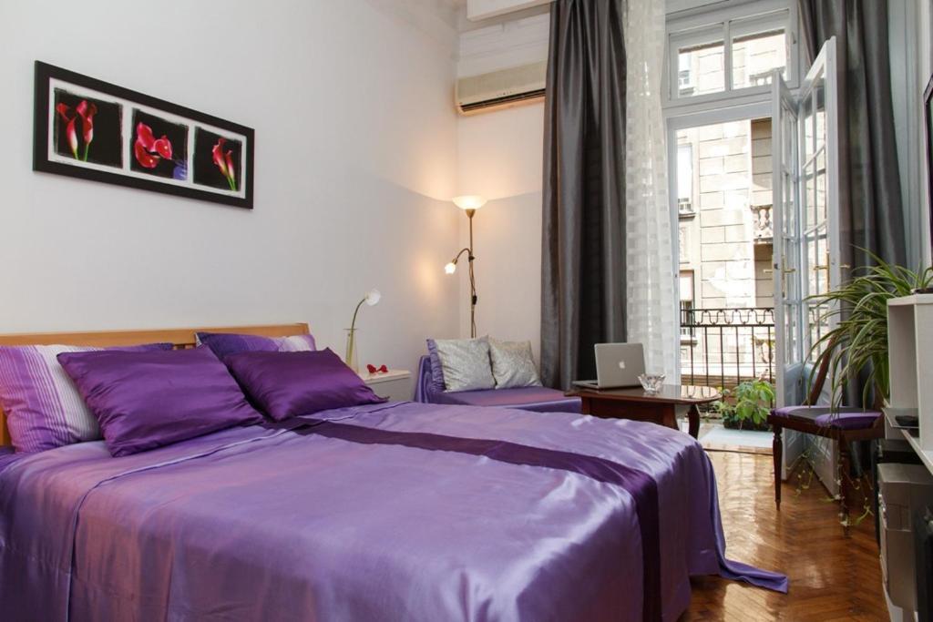 City Center Apartment With Balcony Beograd Bagian luar foto