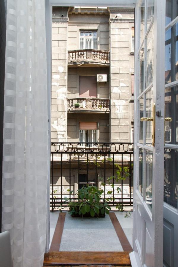 City Center Apartment With Balcony Beograd Bagian luar foto